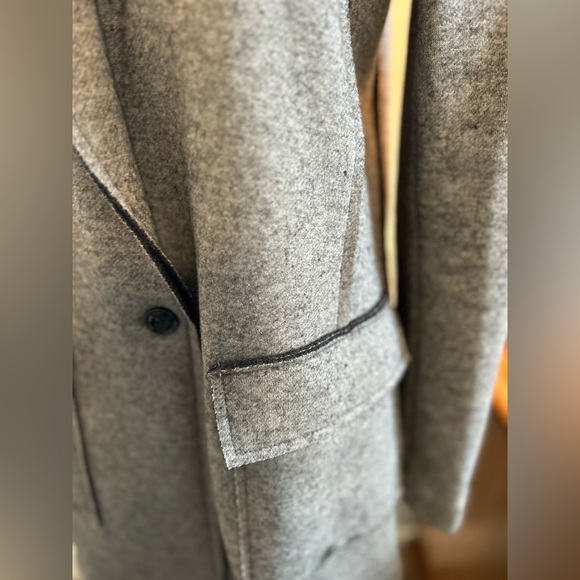 Banana Republic Charcoal Jacket - Picture 7 of 7